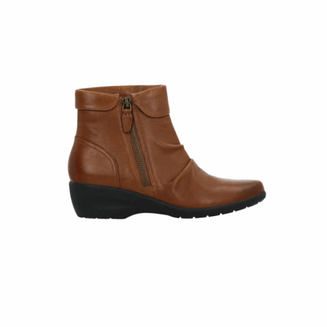 RoselyZipDarkTanLea,D,4+