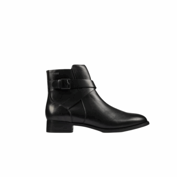 HambleMidGTXBlackWLinedLe,D,4+